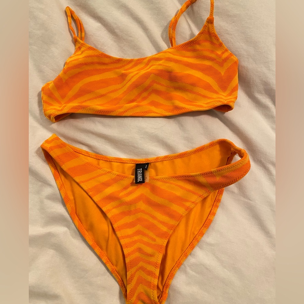 Triangl bikini!